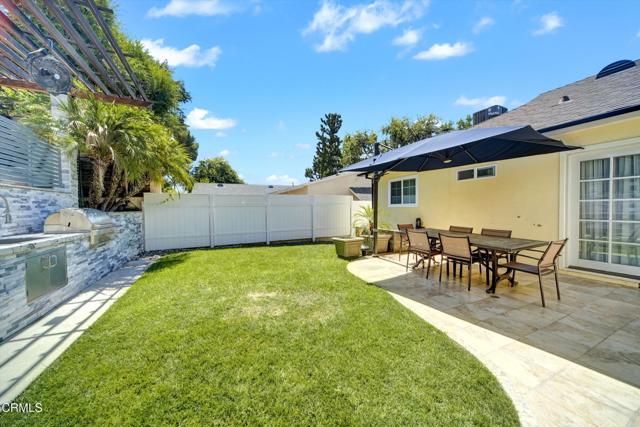 3041 Alabama Street, La Crescenta CA: https://media.crmls.org/mediaz/fbad12f2-f47a-437d-ba33-eb0cc85e6f5e.jpg