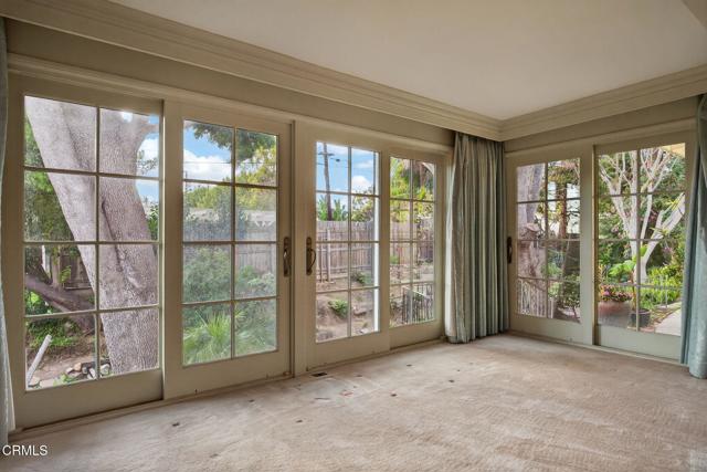 281 Glen Ellen Drive, Ventura CA: https://media.crmls.org/mediaz/fbad2f77-2fcc-4cc5-8333-7437246a9065.jpg