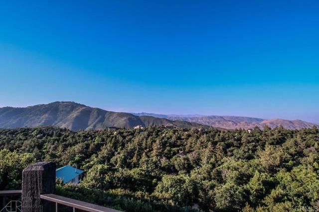 3305 Oakwood Drive, Julian CA: https://media.crmls.org/mediaz/fbad453c-82d2-4e56-987c-4a171769d671.jpg