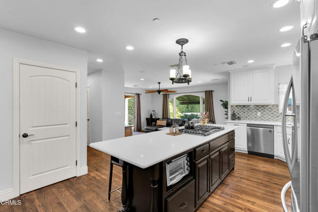 171 N Sunset Place, Monrovia CA: https://media.crmls.org/mediaz/fbae2a08-509a-4af4-9cf5-fb69b0d269c3.jpg