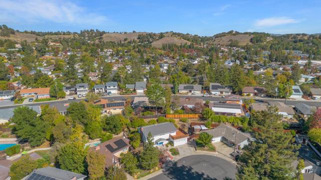 239 Sierra Court, Martinez CA: https://media.crmls.org/mediaz/fbae6d38-e4c9-4a6a-b7f7-5b08bd4fcb03.jpg