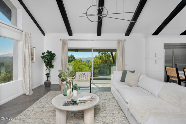 31673 Foxfield Drive, Westlake Village CA: https://media.crmls.org/mediaz/fbaeff45-2e1d-404b-962c-456ebb8bca5c.jpg