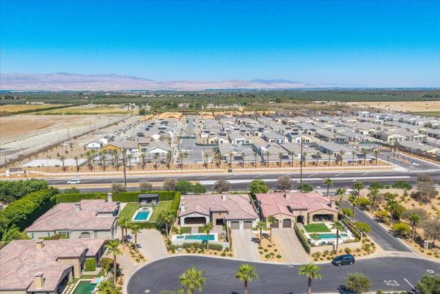 55120 Autumn Valley Court, La Quinta CA: https://media.crmls.org/mediaz/fbaf7437-8021-470e-924c-c4ddace2738e.jpg