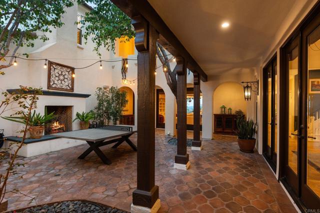 Detail Gallery Image 3 of 39 For 7691 Circulo Sequoia, Carlsbad,  CA 92009 - 5 Beds | 3/1 Baths