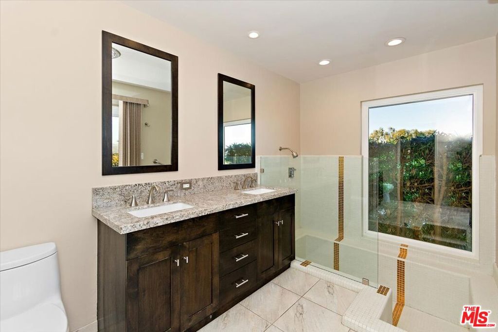 15451 Longbow DriveSherman Oaks img 43