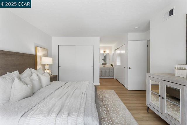 115 Saint Jean Ct, Danville CA: https://media.crmls.org/mediaz/fbb1e22d-2e66-4e40-8f73-3938e2fdff99.jpg