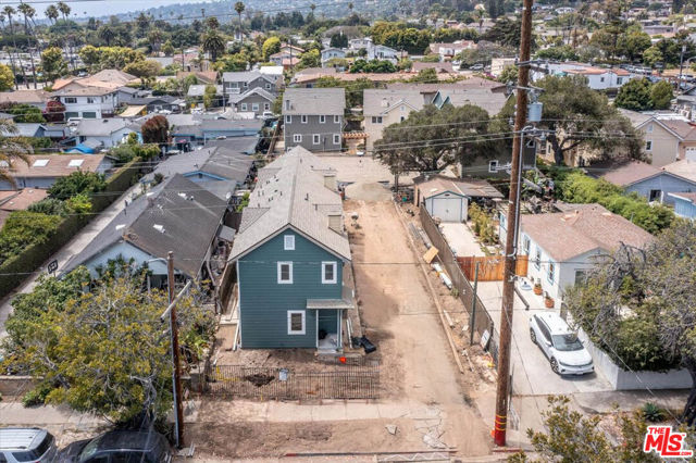 1317 Punta Gorda, Santa Barbara CA: https://media.crmls.org/mediaz/fbb22fc6-f8d1-406a-804e-0dbfdee54ee4.jpg
