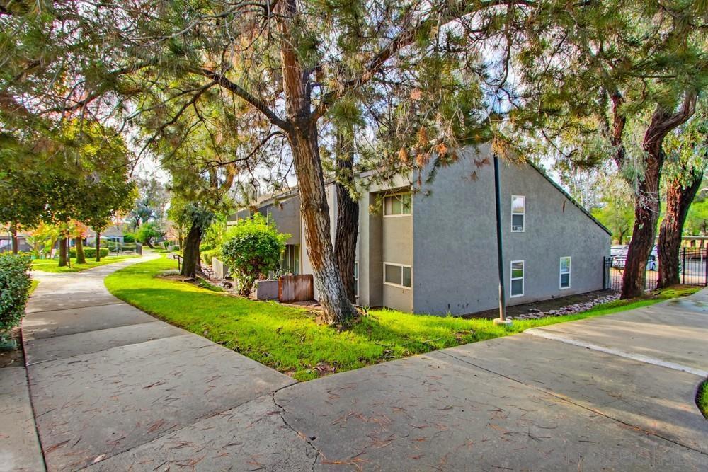 1350 N Escondido Blvd #67