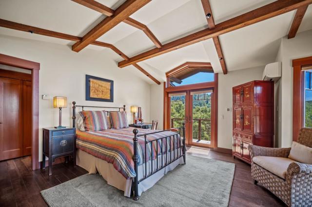 43 Rancho San Carlos Road, Carmel CA: https://media.crmls.org/mediaz/fbb2fa4f-5513-43f3-ad92-3f47b57d64e7.jpg