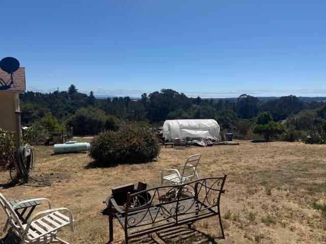 46 Valley View Road, Watsonville CA: https://media.crmls.org/mediaz/fbb3873d-ace9-4821-8b79-84417629e52c.jpg