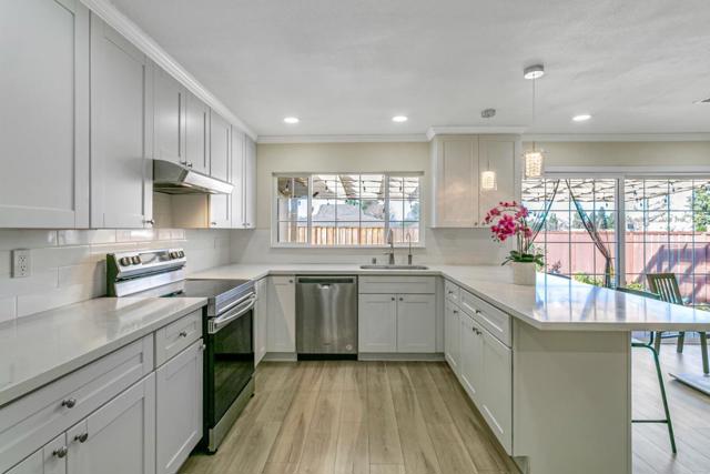 Image 10 of 40 For 6113 Del Canto Drive