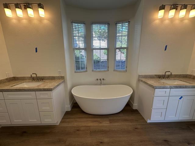 Detail Gallery Image 19 of 53 For 845 Stratford, Encinitas,  CA 92024 - 6 Beds | 4/1 Baths