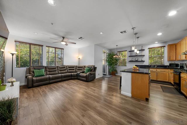 1338 Starry Way, San Diego CA: https://media.crmls.org/mediaz/fbb4efb3-0628-4bcf-9593-a9eefac11c6a.jpg