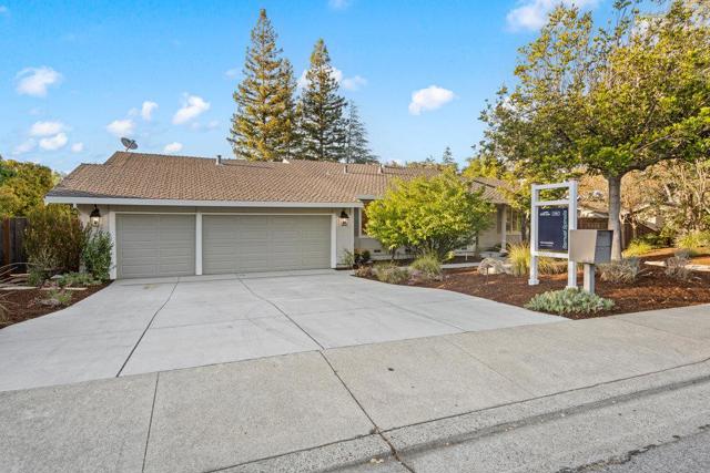 17583 Daves Avenue, Monte Sereno CA: https://media.crmls.org/mediaz/fbb58ae4-3d75-44fa-a0cb-e953032a2546.jpg