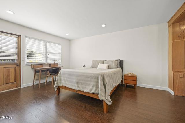 109 Shamrock Drive, Ventura CA: https://media.crmls.org/mediaz/fbb69e98-bd80-4f62-b0b2-477eba3a9c8b.jpg