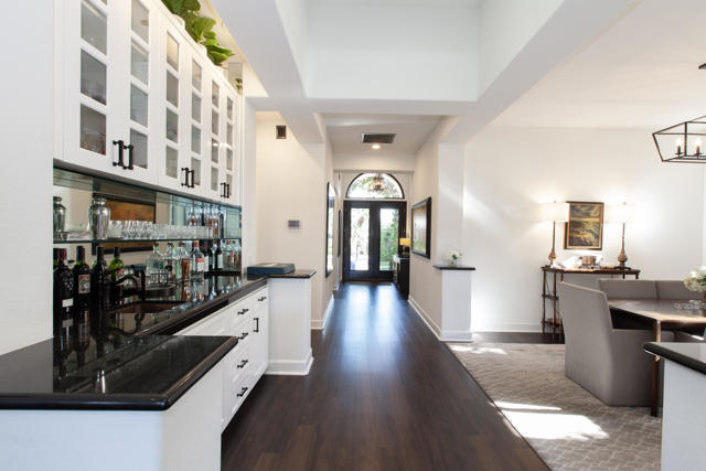 48225 Via Solana, La Quinta CA: https://media.crmls.org/mediaz/fbb6c16b-32ec-40a9-a4f6-bca4264dcf74.jpg