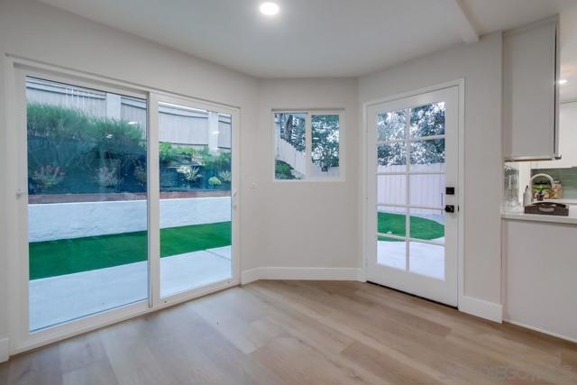 10415 Mesa Madera Dr, San Diego CA: https://media.crmls.org/mediaz/fbb7b0e9-2ad6-4e7c-bef2-00d6e0adec0d.jpg