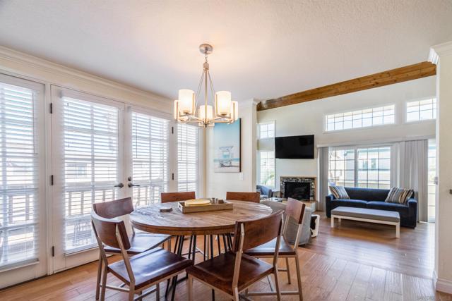 728 Jamaica Ct, San Diego CA: https://media.crmls.org/mediaz/fbb809d6-016e-4a26-8bca-23b812d4f226.jpg