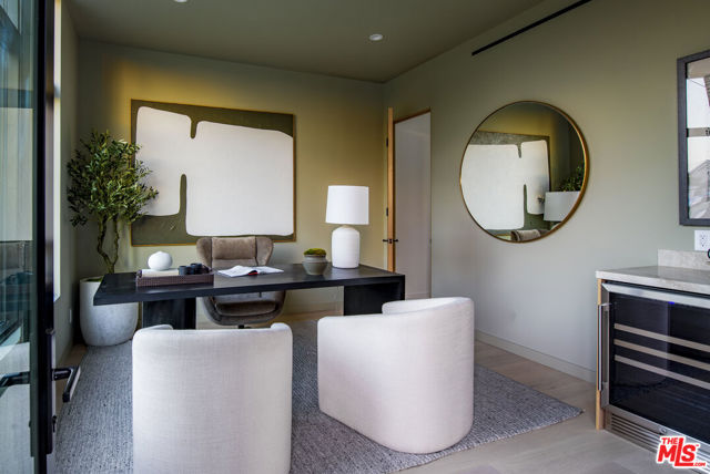 12806 Admiral Avenue, Los Angeles CA: https://media.crmls.org/mediaz/fbb86fdc-588a-498d-9610-42d707cb2796.jpg