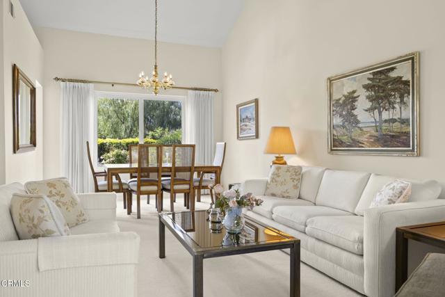 Detail Gallery Image 8 of 39 For 2467 Ridgebrook Pl, Thousand Oaks,  CA 91362 - 3 Beds | 2/1 Baths