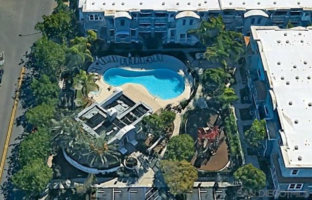 3514 Shoreline Bluff Ln, San Diego CA: https://media.crmls.org/mediaz/fbb9f995-cfc5-420e-afae-f31008d287bb.jpg