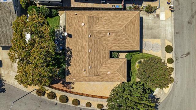 38645 Spetti Ct, Fremont CA: https://media.crmls.org/mediaz/fbba5441-e0ce-4a18-bb30-eb6c3e3bd12a.jpg