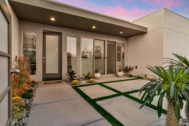 1658 Ava Court, Palm Springs, CA 92262