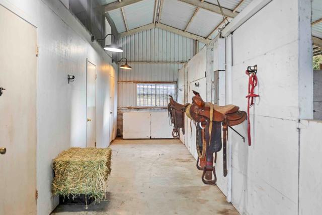 1860 Salinas Road, San Juan Bautista CA: https://media.crmls.org/mediaz/fbba5938-f97c-4331-b335-c09558b7fe79.jpg