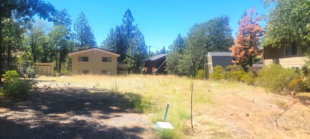 774 St Moritz Drive, Big Bear CA: https://media.crmls.org/mediaz/fbbb99be-a32f-4938-bedb-2beec2ef310c.jpg
