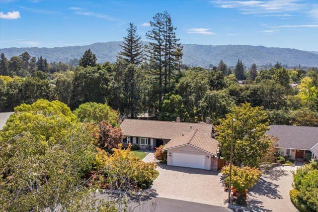 249 Montclair Road, Los Gatos CA: https://media.crmls.org/mediaz/fbbc222c-a77d-4542-ab47-de0e7f8e626b.jpg