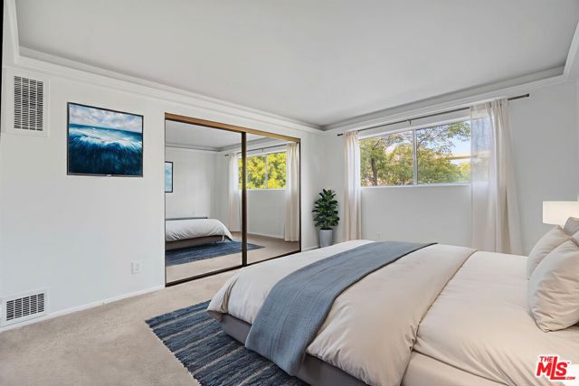 1323 S Carmelina Avenue, Los Angeles CA: https://media.crmls.org/mediaz/fbbcbcf6-3f65-400f-86c2-83d94ec850c5.jpg
