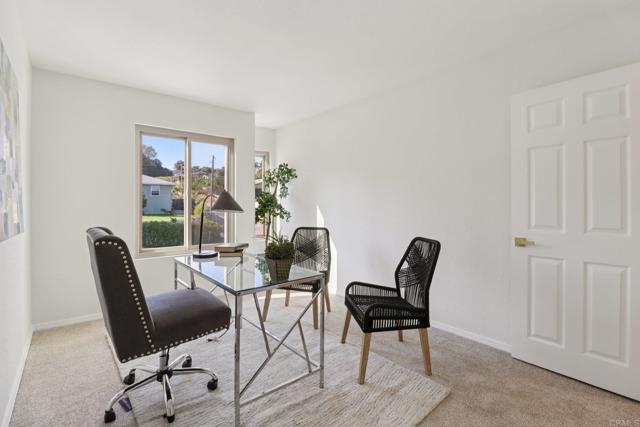 1895 Laurel Road, Oceanside CA: https://media.crmls.org/mediaz/fbbcfa3c-c3f1-4878-a088-24a73dc55e64.jpg
