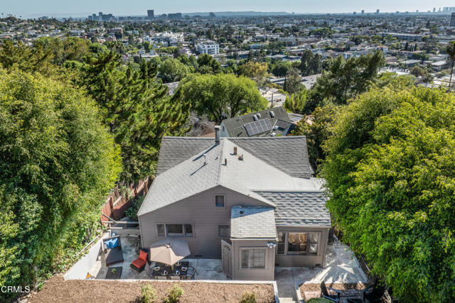 Detail Gallery Image 35 of 36 For 3961 Cumberland Ave, Los Angeles,  CA 90027 - 3 Beds | 2 Baths