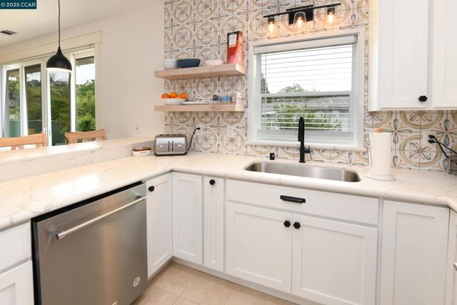 2200 Tice Valley Blvd +3BR ADU, Walnut Creek CA: https://media.crmls.org/mediaz/fbbdae5c-d3ea-4e8a-9a6b-41ca5c9c98e4.jpg
