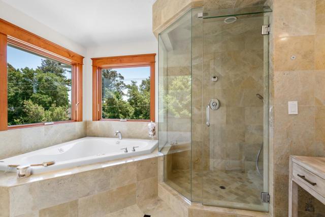 422 Mccormick Avenue, Capitola CA: https://media.crmls.org/mediaz/fbbddf3e-a31d-4332-b1c9-793d460b4a38.jpg