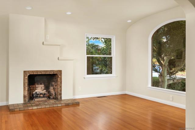 1430 Golden Gate Drive, San Diego CA: https://media.crmls.org/mediaz/fbbf00f6-c782-4b23-95cb-57d3112ed2db.jpg