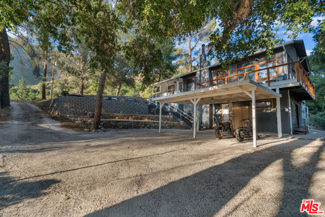 17832 Little Tujunga Canyon Road, Santa Clarita CA: https://media.crmls.org/mediaz/fbbf437a-71e3-4996-84df-39890e455377.jpg