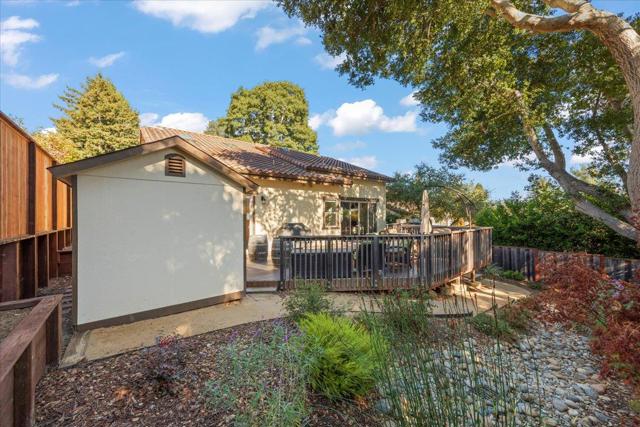 361 Collado Drive, Scotts Valley CA: https://media.crmls.org/mediaz/fbbf8399-ad2e-4699-b91b-319ce780af90.jpg