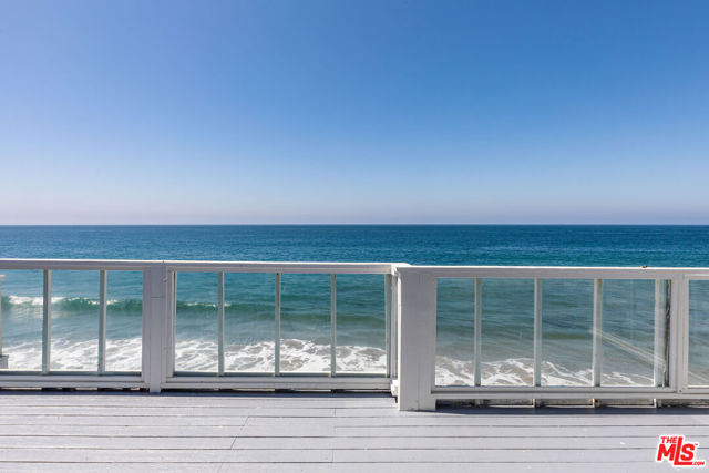 25408 Malibu Road, Malibu CA: https://media.crmls.org/mediaz/fbbfea24-e2e5-4e0c-986e-eaaf20b961d3.jpg