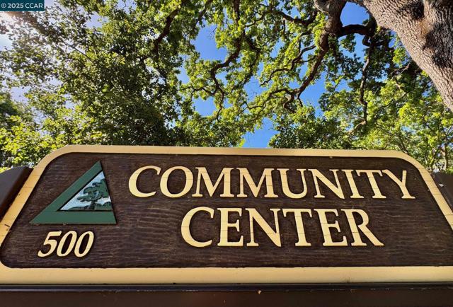 3352 Betty Ln, Lafayette CA: https://media.crmls.org/mediaz/fbbff124-5976-4560-964b-fb5ad401a5da.jpg