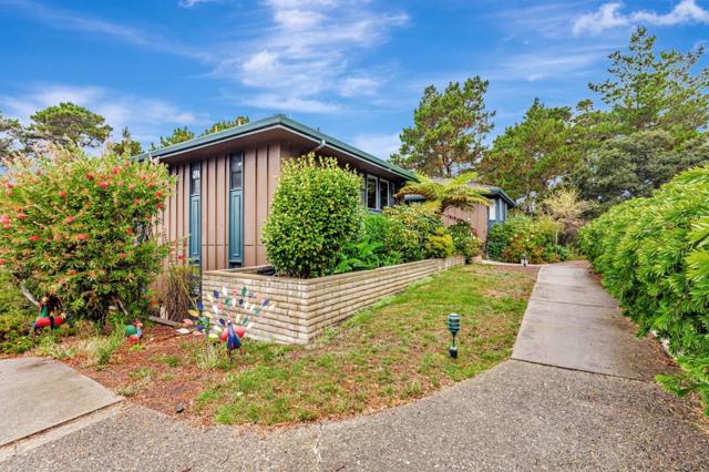 31 Del Mesa Carmel, Carmel CA: https://media.crmls.org/mediaz/fbc000b8-be7d-4d6d-8fa4-d8e83f8994b0.jpg