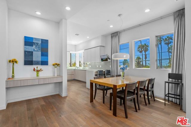 3623 1/2 S Centinela Avenue, Los Angeles CA: https://media.crmls.org/mediaz/fbc00b5e-faff-4bbb-9fb3-5d84421c57d4.jpg