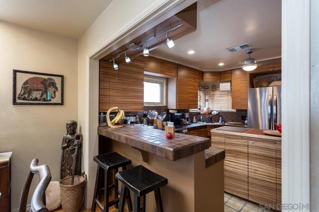 722 724 San Luis Rey Place, San Diego CA: https://media.crmls.org/mediaz/fbc02f62-c326-485b-afa3-84e1035bdd14.jpg
