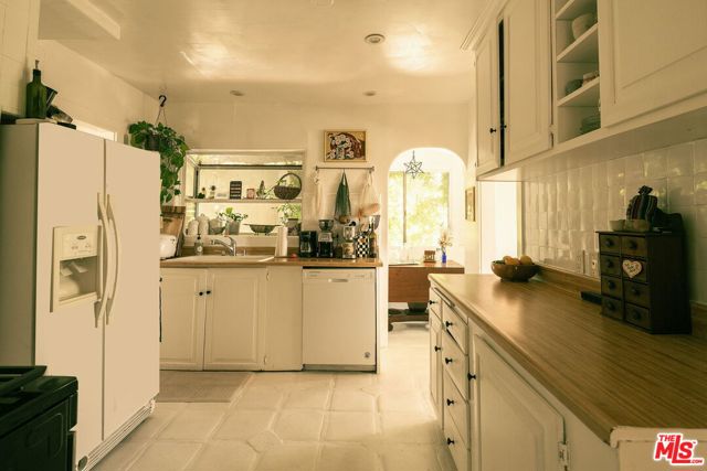 2 Bed Home for Sale in Los Angeles, California
