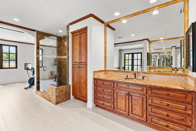 7975 Villas, San Diego CA: https://media.crmls.org/mediaz/fbc15046-5d0a-4977-b487-730a399e190b.jpg