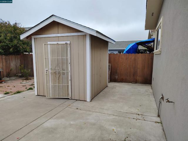 1753 California Ave, San Pablo CA: https://media.crmls.org/mediaz/fbc22603-266f-4c60-b67d-b7778af15750.jpg