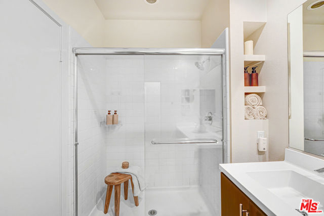 3945 Eagle Rock Boulevard, 50 photo 12