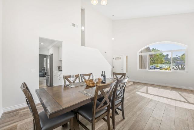 4867 Seascape Drive, Oceanside CA: https://media.crmls.org/mediaz/fbc2a24b-eac4-492a-99f2-c3a7160f467b.jpg