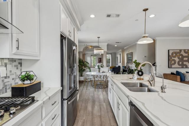 Image 9 of 59 For 4661 Rimini Ct  43