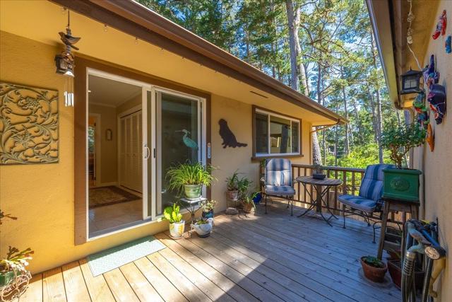 1 Windsor Rise, Monterey CA: https://media.crmls.org/mediaz/fbc3af97-2539-4c43-b231-ee31befcc343.jpg